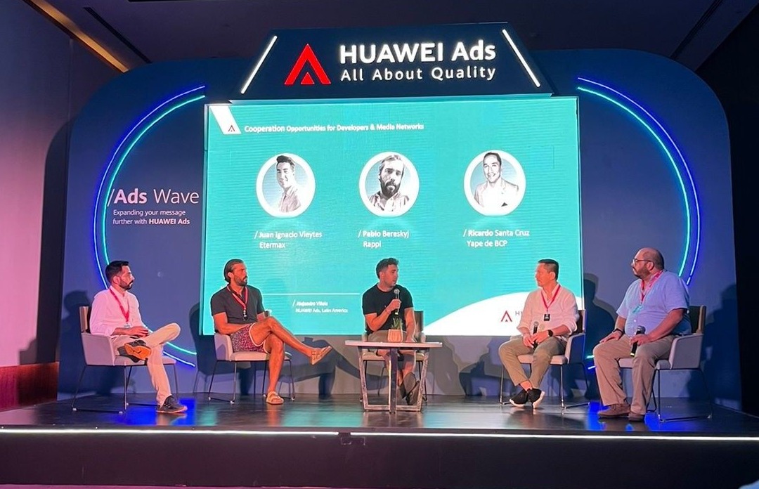 Panel at a Huawei Ads event in Los Cabos, Mexico